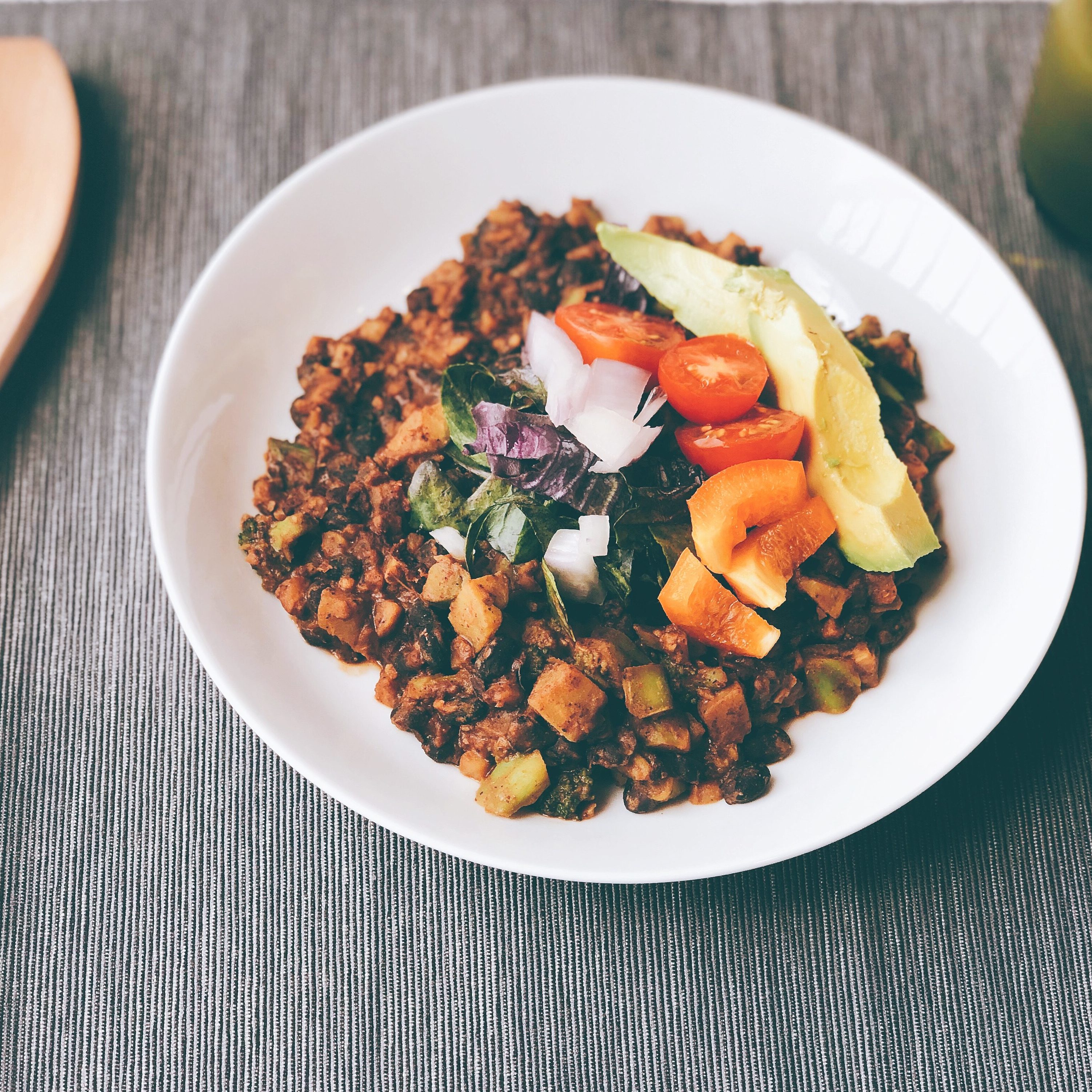 15-minute black bean and broccoli sautee